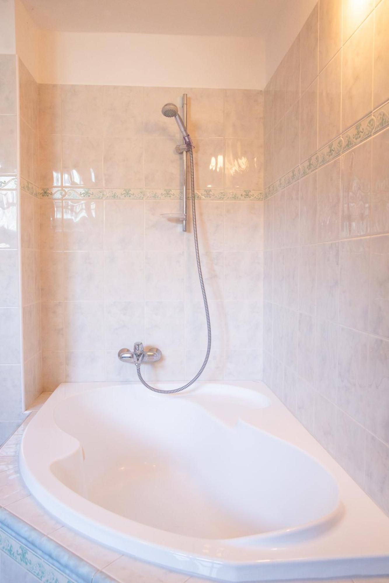 Rezidence Plesivec - Rodinny Apartman S 3 Loznicemi Český Krumlov Dış mekan fotoğraf
