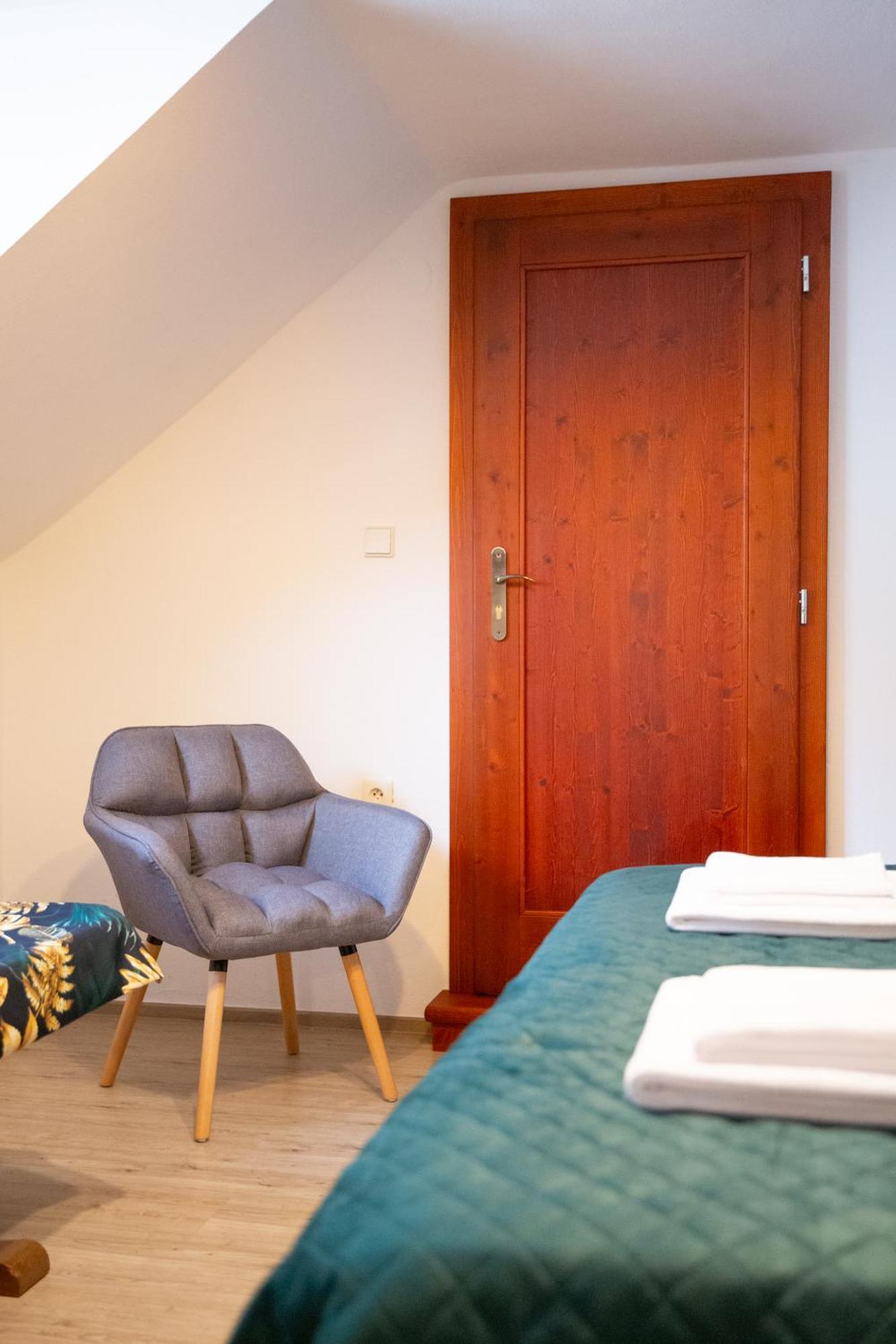 Rezidence Plesivec - Rodinny Apartman S 3 Loznicemi Český Krumlov Dış mekan fotoğraf