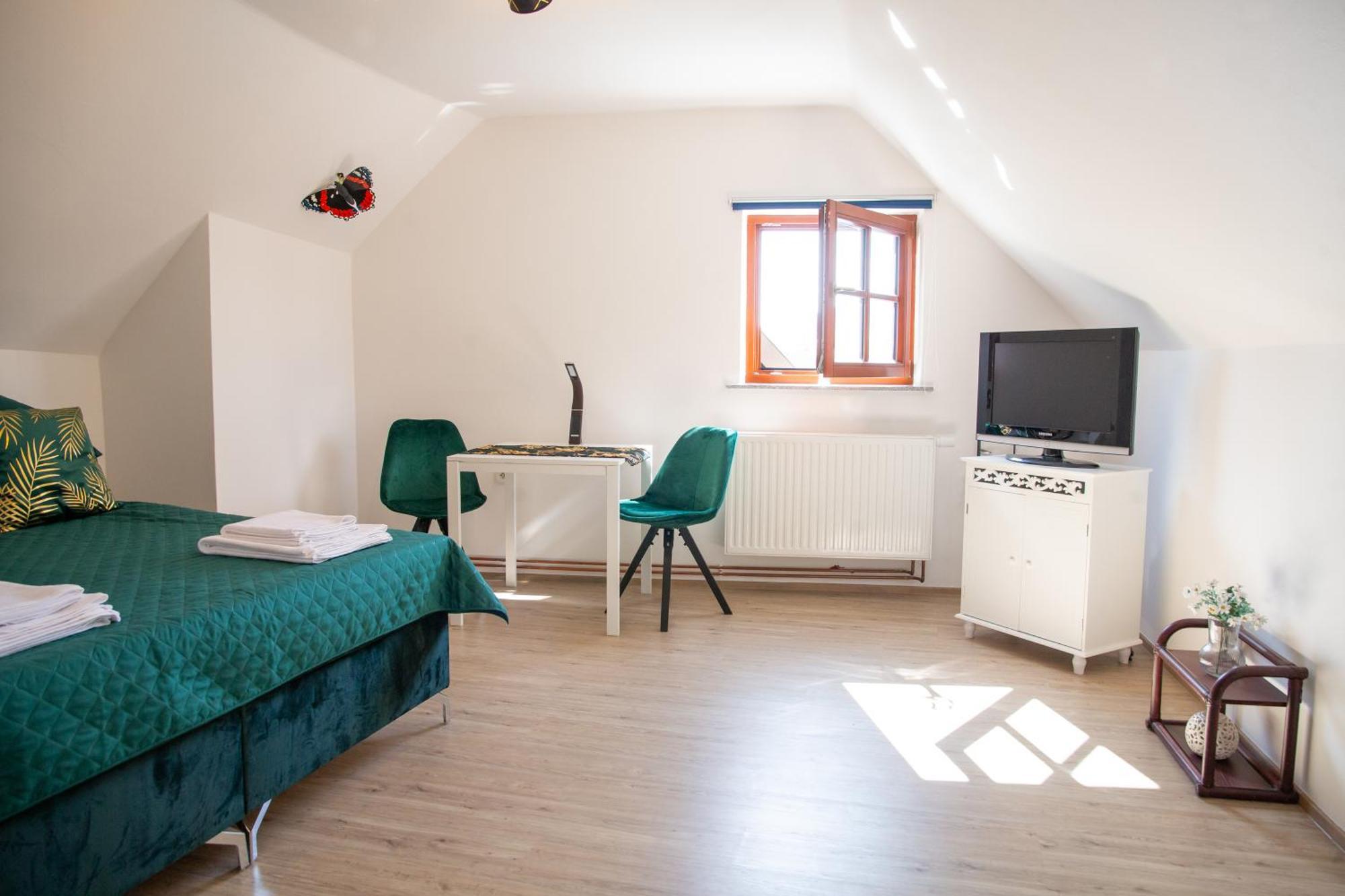 Rezidence Plesivec - Rodinny Apartman S 3 Loznicemi Český Krumlov Dış mekan fotoğraf